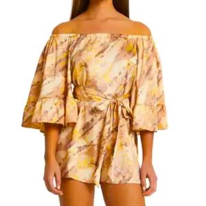 River Island Off the Shoulder Romper Playsuit
10 US / 14 UK. Cream/Multi Worn 1x